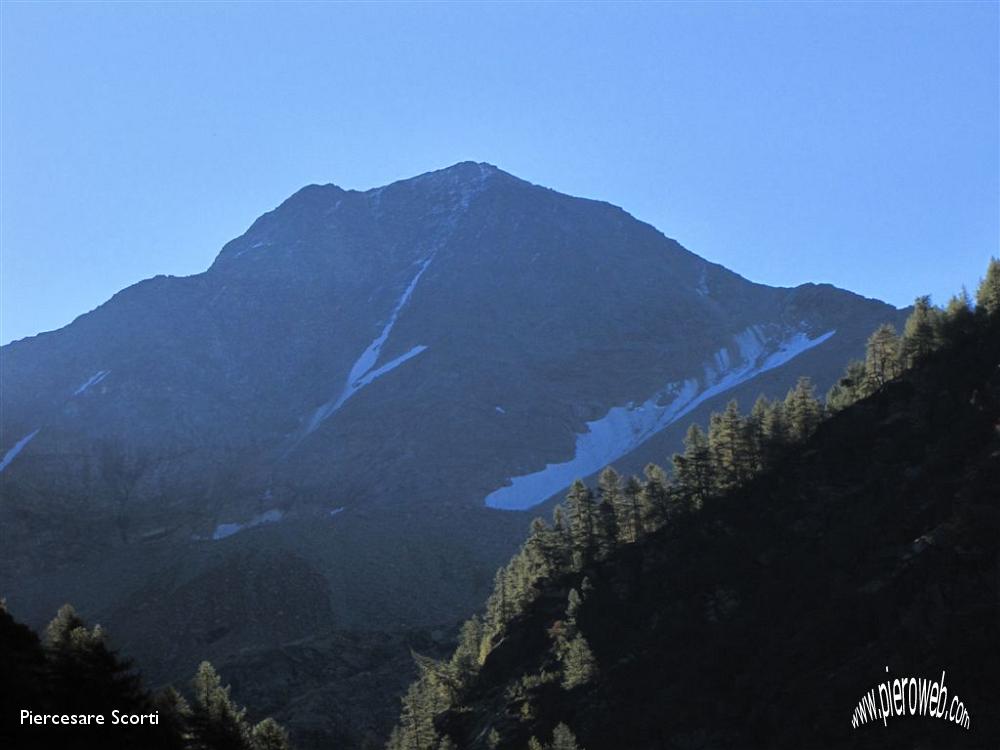 17 il Pizzo Stella con nevai.JPG